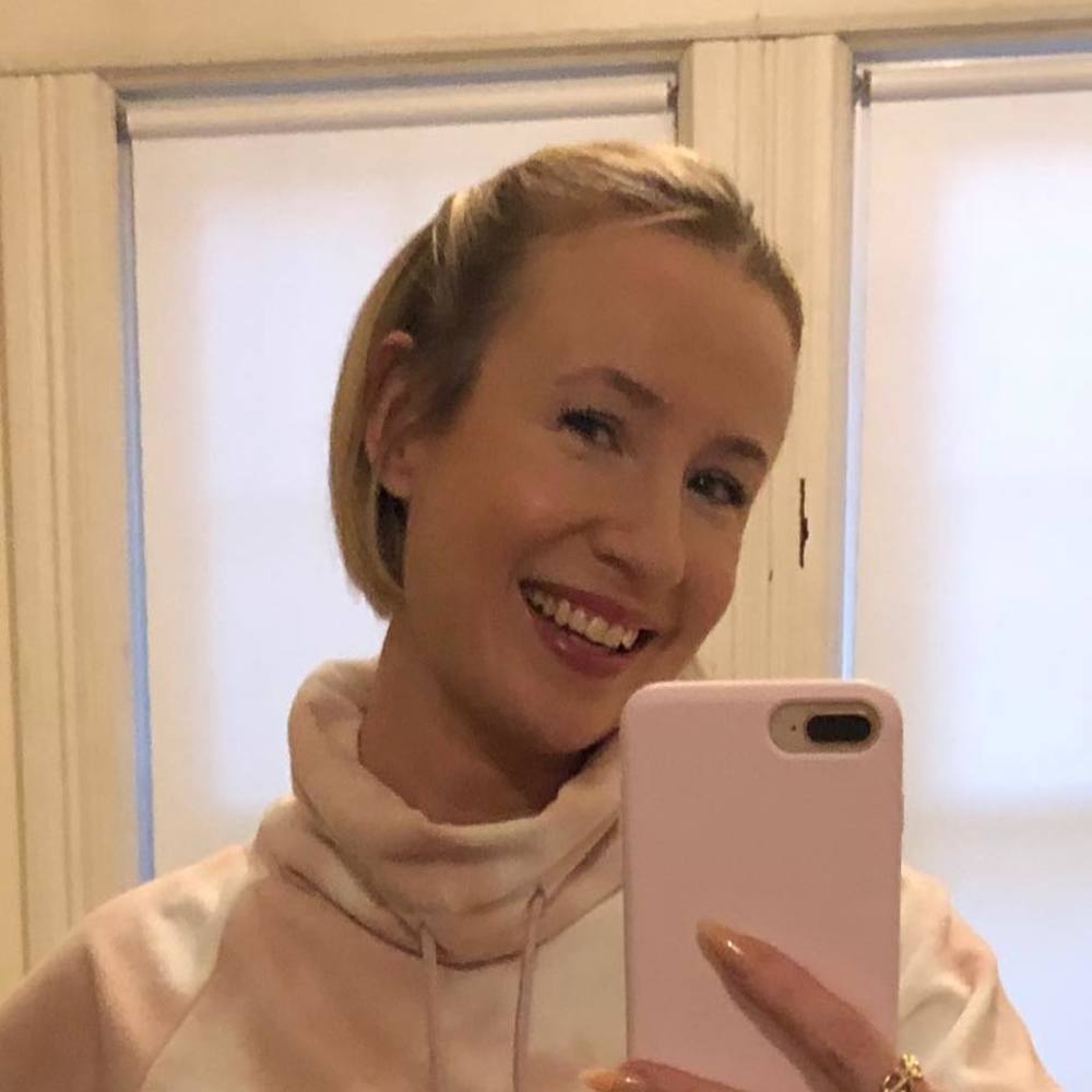 Meet your Posher, Corinne